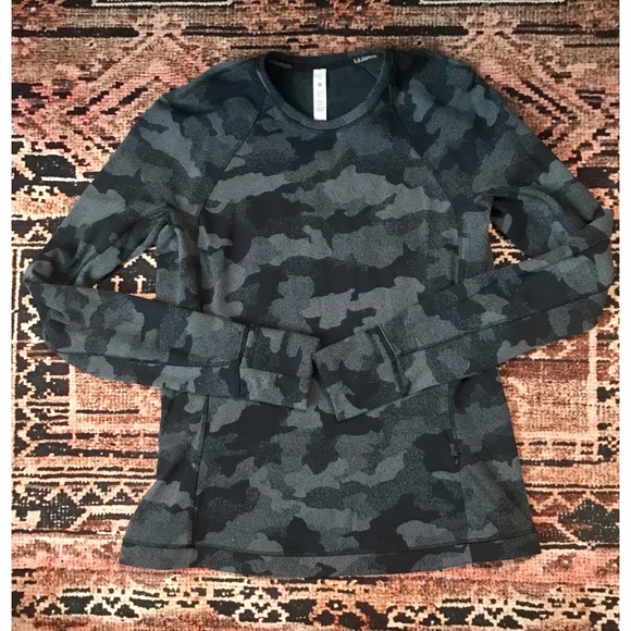 SOLD Lululemon Womens Blue Black Camo Runderful Long Sleeve Sz 12 EUC - Picture 2 of 11